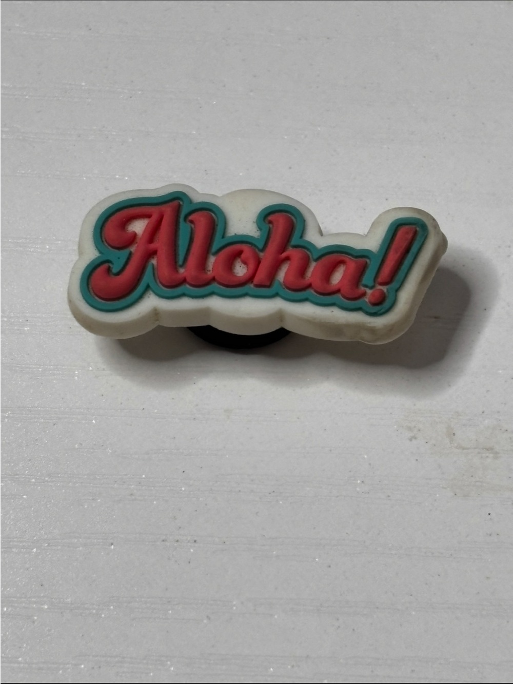CROCS “Aloha!” Charm in Coral, Teal and White